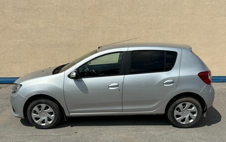 Renault Sandero II рестайлинг, 2016 год, 980 000 рублей, 2 фотография