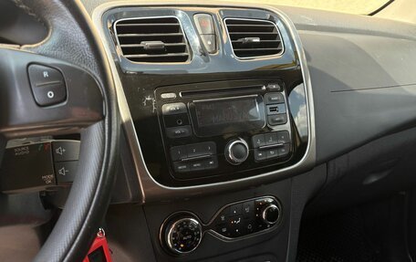 Renault Sandero II рестайлинг, 2016 год, 980 000 рублей, 12 фотография