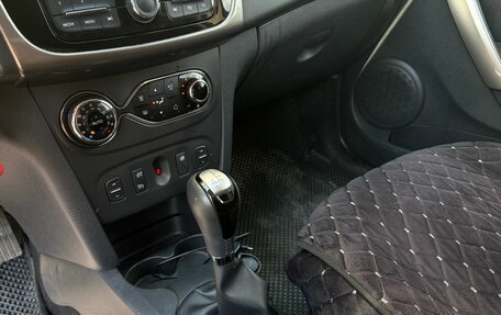 Renault Sandero II рестайлинг, 2016 год, 980 000 рублей, 15 фотография