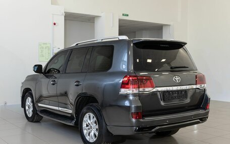 Toyota Land Cruiser 200, 2010 год, 2 900 000 рублей, 4 фотография