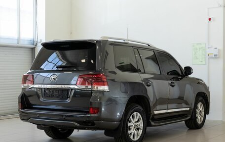 Toyota Land Cruiser 200, 2010 год, 2 900 000 рублей, 6 фотография