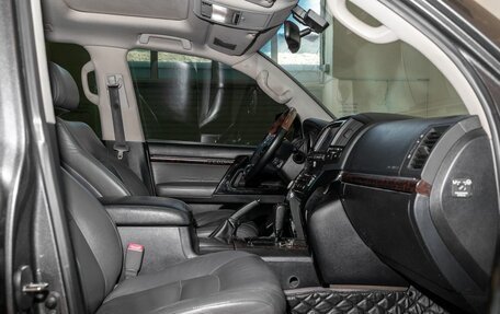 Toyota Land Cruiser 200, 2010 год, 2 900 000 рублей, 27 фотография