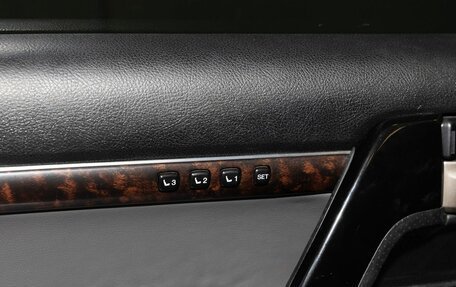 Toyota Land Cruiser 200, 2010 год, 2 900 000 рублей, 35 фотография