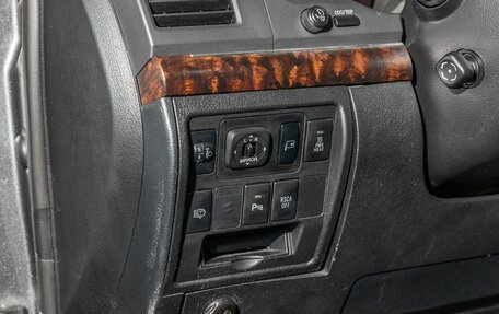 Toyota Land Cruiser 200, 2010 год, 2 900 000 рублей, 36 фотография