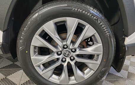 Toyota RAV4, 2021 год, 2 999 000 рублей, 18 фотография