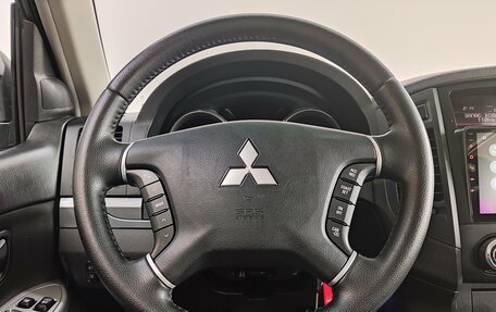 Mitsubishi Pajero IV, 2013 год, 2 150 000 рублей, 11 фотография