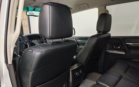 Mitsubishi Pajero IV, 2013 год, 2 150 000 рублей, 20 фотография