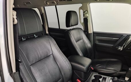 Mitsubishi Pajero IV, 2013 год, 2 150 000 рублей, 23 фотография