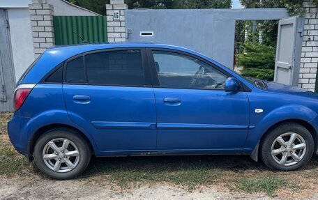 KIA Rio II, 2010 год, 950 000 рублей, 1 фотография