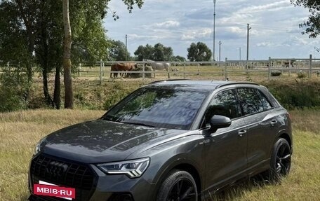 Audi Q3, 2022 год, 2 450 000 рублей, 3 фотография
