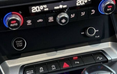 Audi Q3, 2022 год, 2 450 000 рублей, 12 фотография