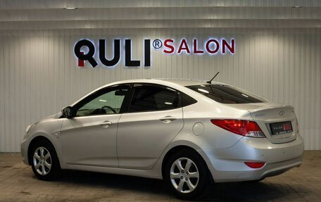 Hyundai Solaris II рестайлинг, 2011 год, 725 000 рублей, 8 фотография