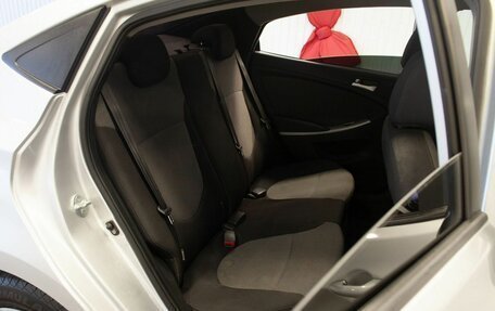 Hyundai Solaris II рестайлинг, 2011 год, 725 000 рублей, 30 фотография