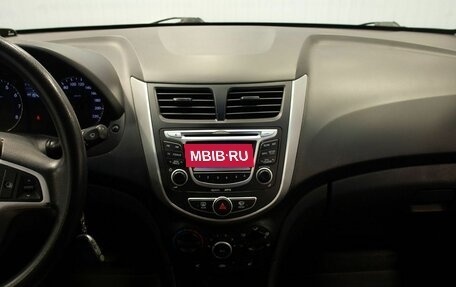 Hyundai Solaris II рестайлинг, 2011 год, 725 000 рублей, 26 фотография