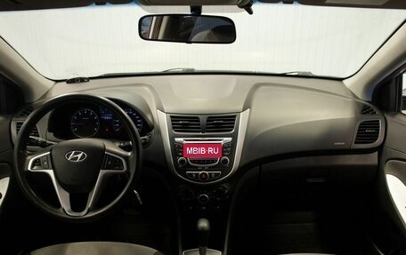 Hyundai Solaris II рестайлинг, 2011 год, 725 000 рублей, 19 фотография