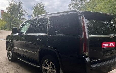 Cadillac Escalade IV, 2016 год, 4 400 000 рублей, 2 фотография