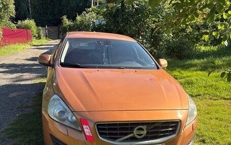 Volvo S60 III, 2012 год, 650 000 рублей, 2 фотография