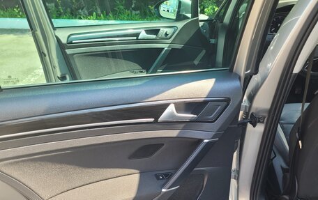 Volkswagen Golf VII, 2019 год, 2 300 000 рублей, 17 фотография