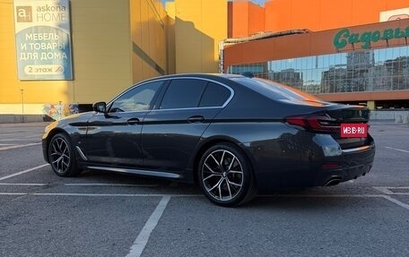 BMW 5 серия, 2022 год, 4 990 000 рублей, 5 фотография