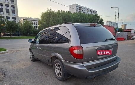 Chrysler Voyager IV, 2005 год, 650 000 рублей, 6 фотография