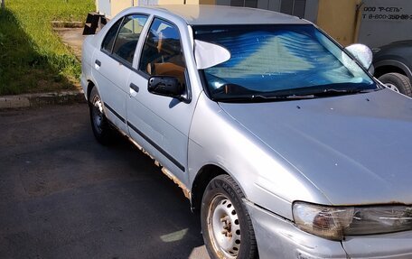Nissan Almera, 1999 год, 110 000 рублей, 3 фотография