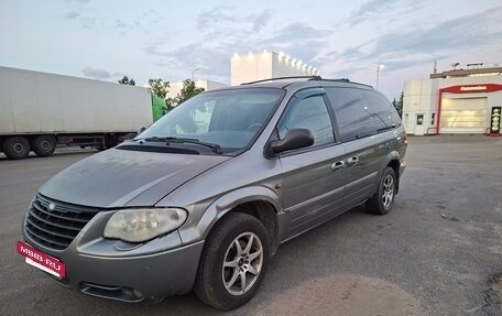 Chrysler Voyager IV, 2005 год, 650 000 рублей, 4 фотография
