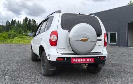 Chevrolet Niva I рестайлинг, 2017 год, 760 000 рублей, 12 фотография
