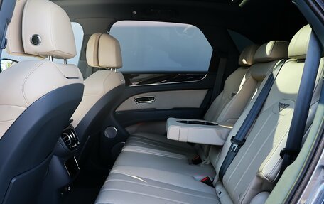 Bentley Bentayga I, 2021 год, 16 390 000 рублей, 7 фотография
