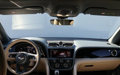 Bentley Bentayga I, 2021 год, 16 390 000 рублей, 12 фотография