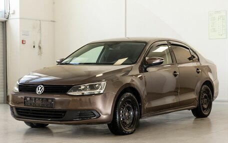 Volkswagen Jetta VI, 2013 год, 1 000 000 рублей, 3 фотография