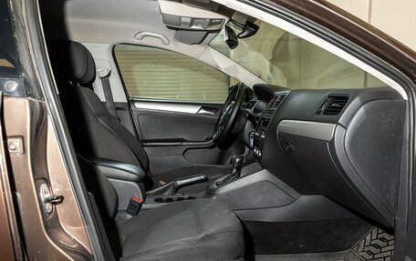 Volkswagen Jetta VI, 2013 год, 1 000 000 рублей, 17 фотография