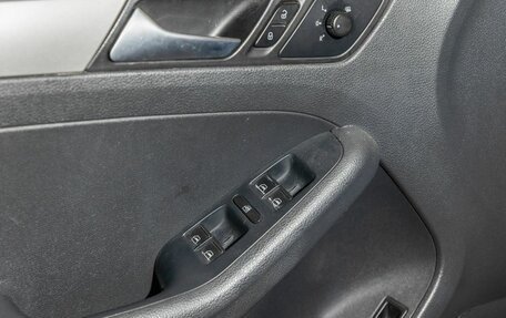 Volkswagen Jetta VI, 2013 год, 1 000 000 рублей, 21 фотография