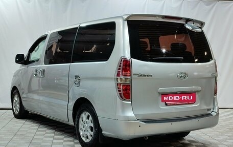 Hyundai Grand Starex Grand Starex I рестайлинг 2, 2010 год, 1 100 000 рублей, 6 фотография
