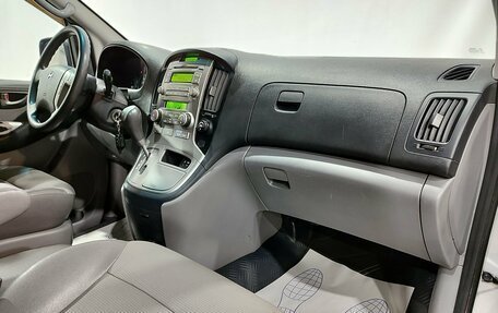 Hyundai Grand Starex Grand Starex I рестайлинг 2, 2010 год, 1 100 000 рублей, 13 фотография