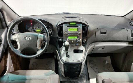 Hyundai Grand Starex Grand Starex I рестайлинг 2, 2010 год, 1 100 000 рублей, 14 фотография