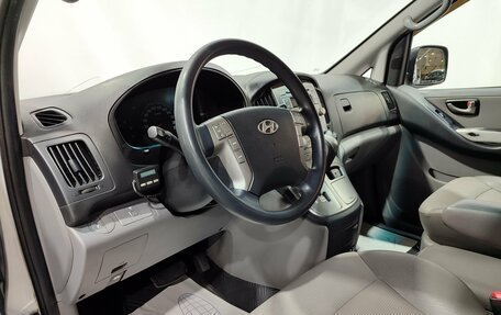 Hyundai Grand Starex Grand Starex I рестайлинг 2, 2010 год, 1 100 000 рублей, 16 фотография