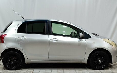 Toyota Vitz, 2005 год, 450 000 рублей, 3 фотография