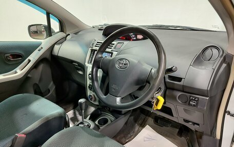 Toyota Vitz, 2005 год, 450 000 рублей, 13 фотография