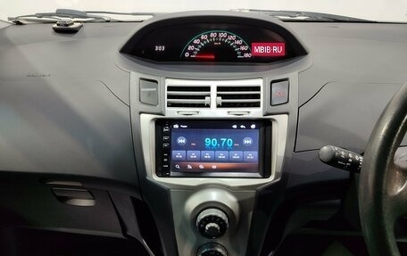 Toyota Vitz, 2005 год, 450 000 рублей, 14 фотография