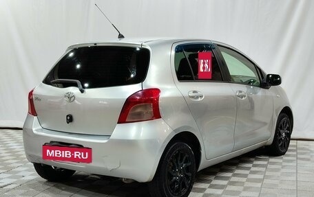 Toyota Vitz, 2005 год, 450 000 рублей, 4 фотография