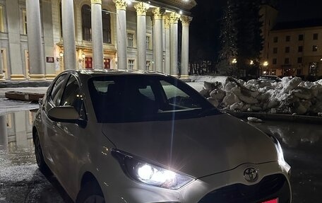 Toyota Yaris, 2020 год, 1 100 000 рублей, 1 фотография
