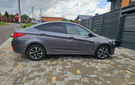 Hyundai Solaris II рестайлинг, 2015 год, 900 000 рублей, 7 фотография