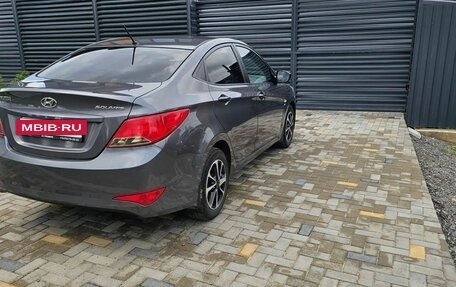 Hyundai Solaris II рестайлинг, 2015 год, 900 000 рублей, 11 фотография