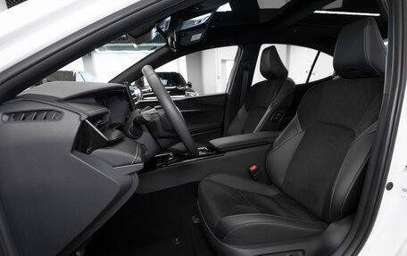 Toyota Camry, 2025 год, 4 200 000 рублей, 9 фотография