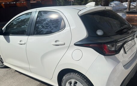 Toyota Yaris, 2020 год, 1 100 000 рублей, 6 фотография