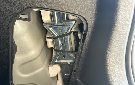 Toyota Yaris, 2020 год, 1 100 000 рублей, 18 фотография