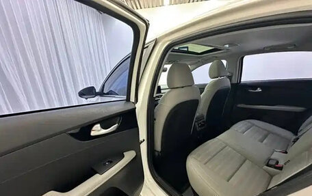 KIA K3, 2023 год, 1 760 000 рублей, 19 фотография