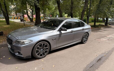 BMW 5 серия, 2014 год, 1 800 000 рублей, 2 фотография