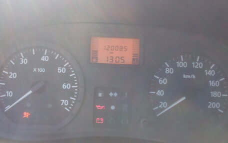 Renault Logan I, 2006 год, 180 000 рублей, 3 фотография