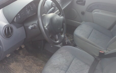 Renault Logan I, 2006 год, 180 000 рублей, 11 фотография